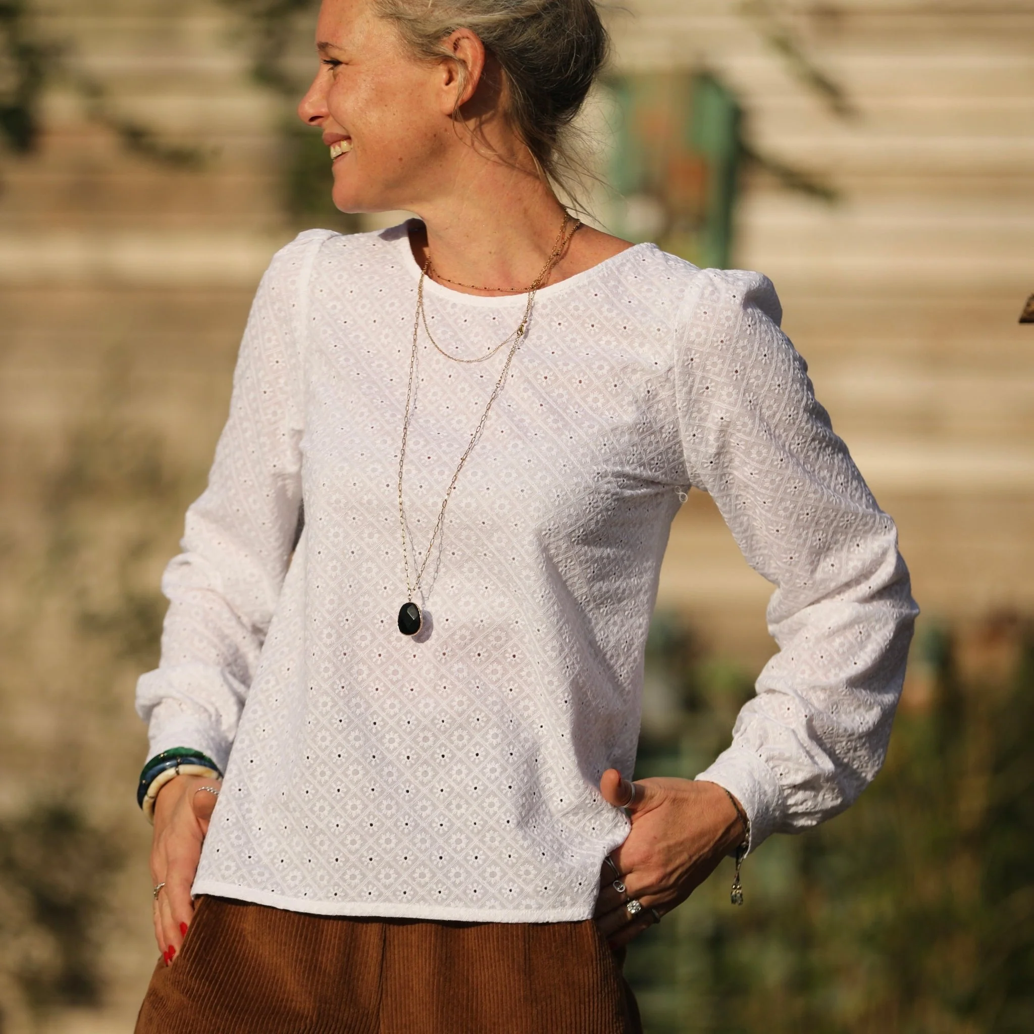 Blouse Amarante - broderie damier blanche