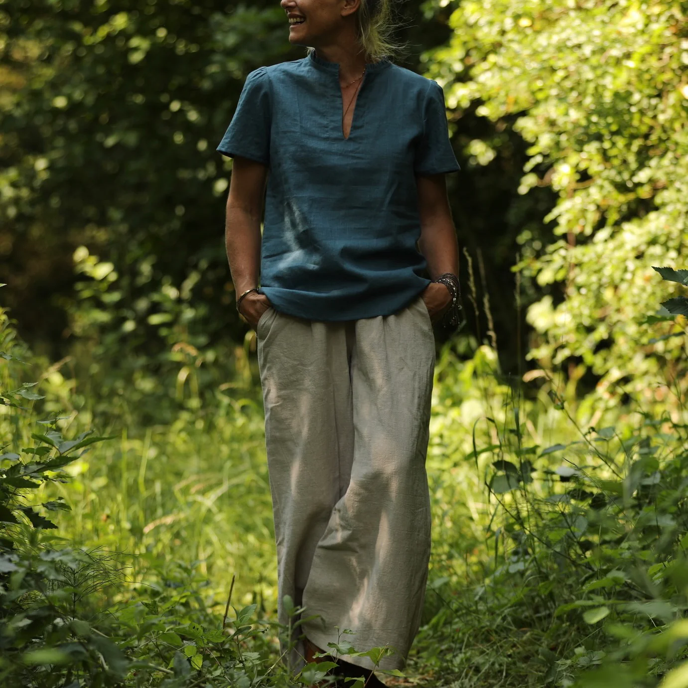 Blouse Ernestine lin navy - Image 2