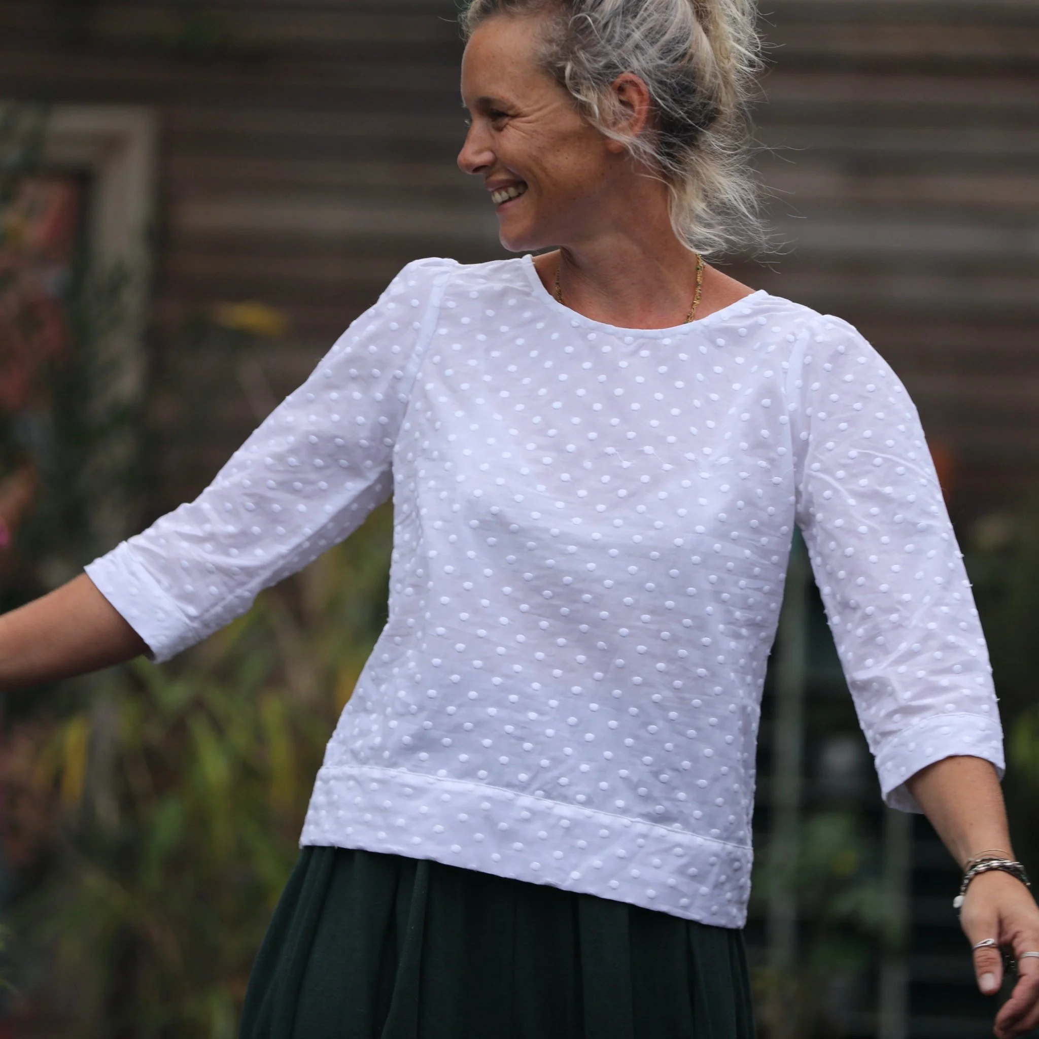 Blouse Eulalie col rond - manches 3/4 - pois brodés - Image 3
