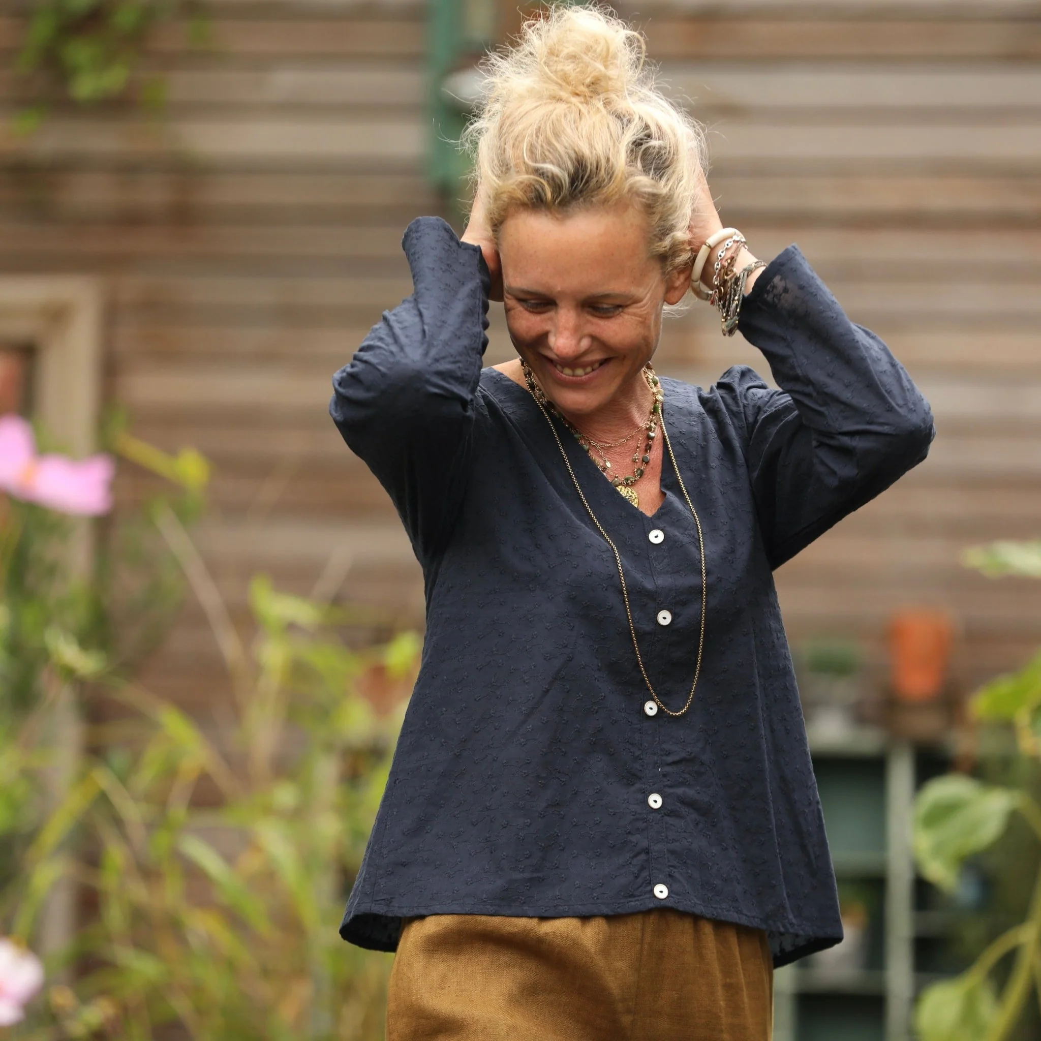 Blouse Flora - broderie bleu marine - Image 4