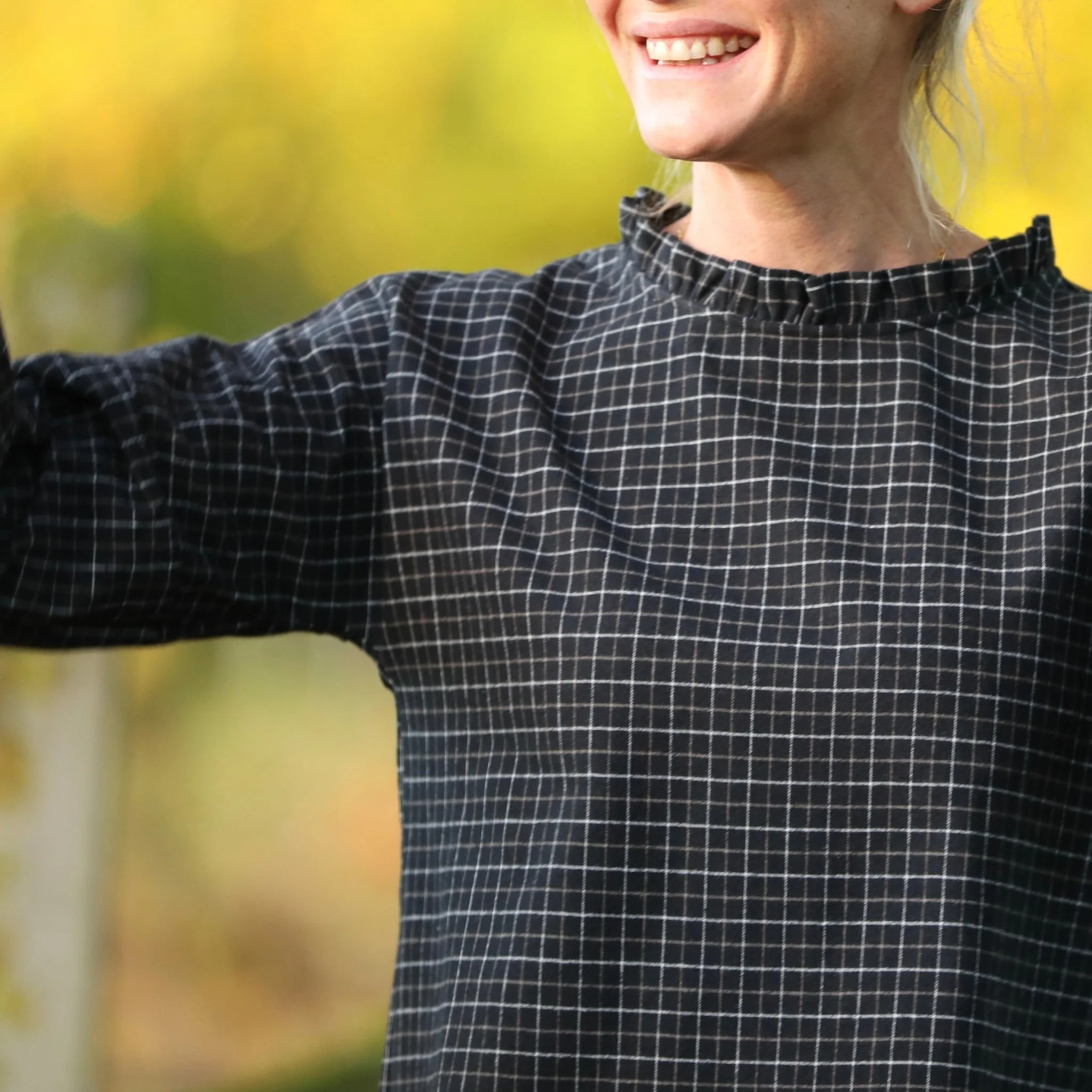 Blouse Janelle – Flanelle tartan noir, ivoire et camel - Image 3