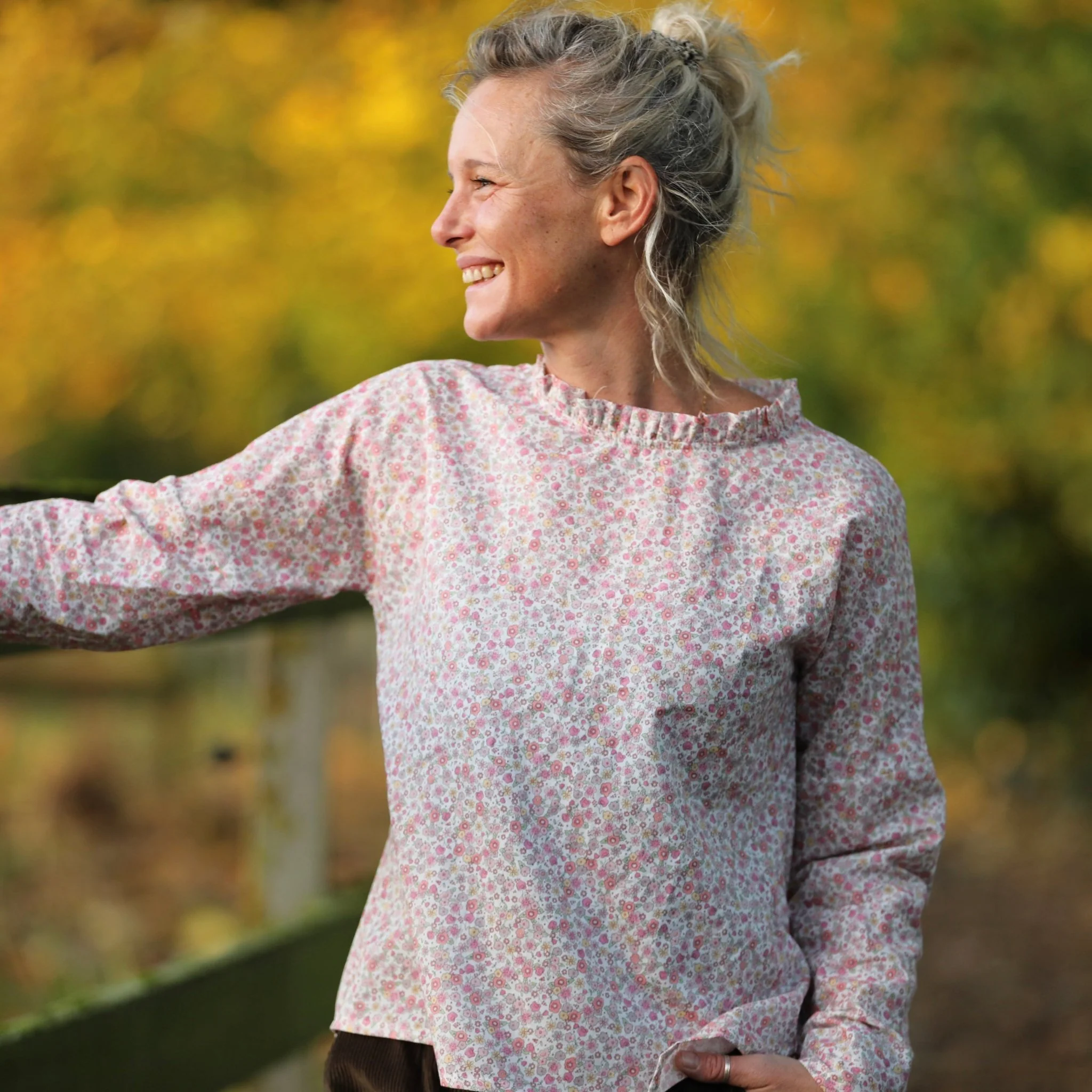Blouse Janelle - voile de coton fleuri rose tendre