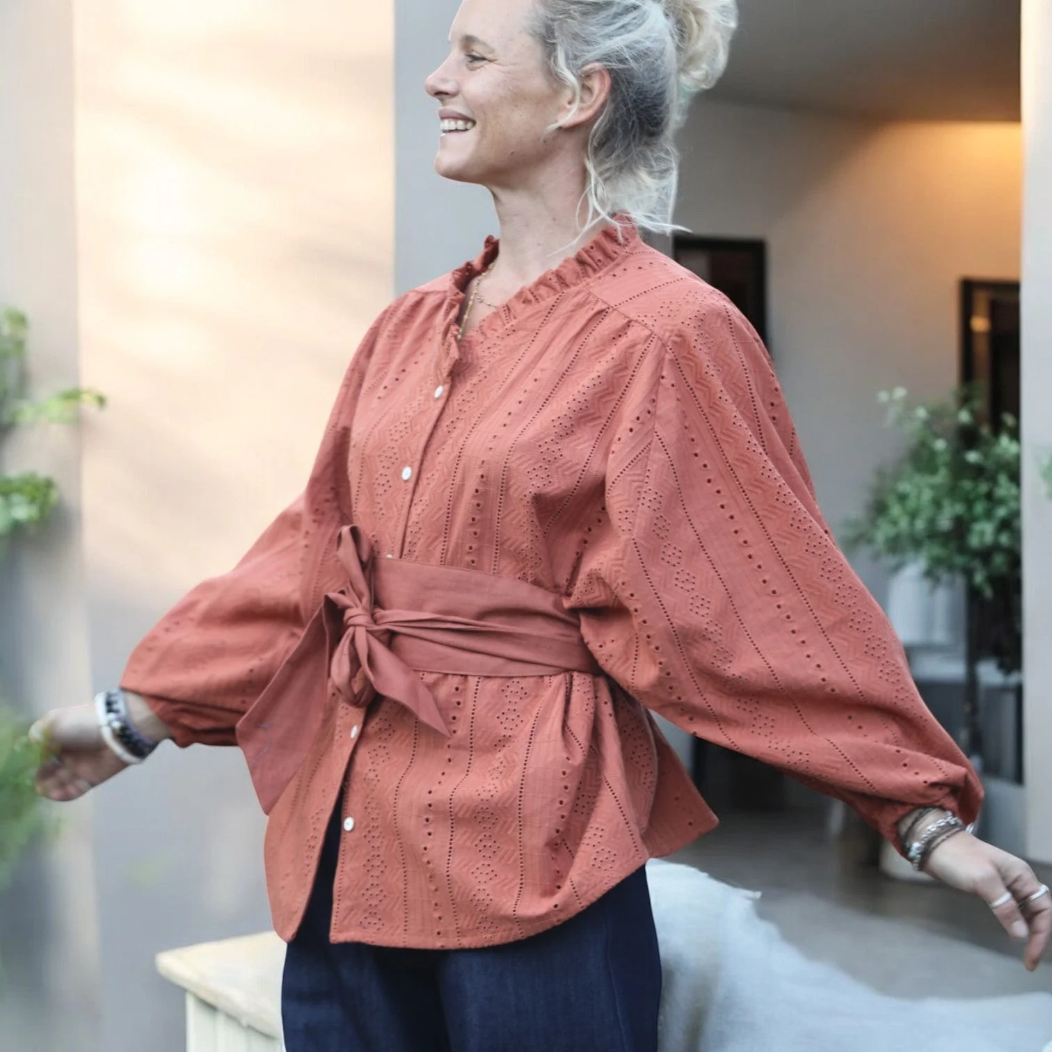 Blouse Miléna - broderie géométrique terracotta - Image 8
