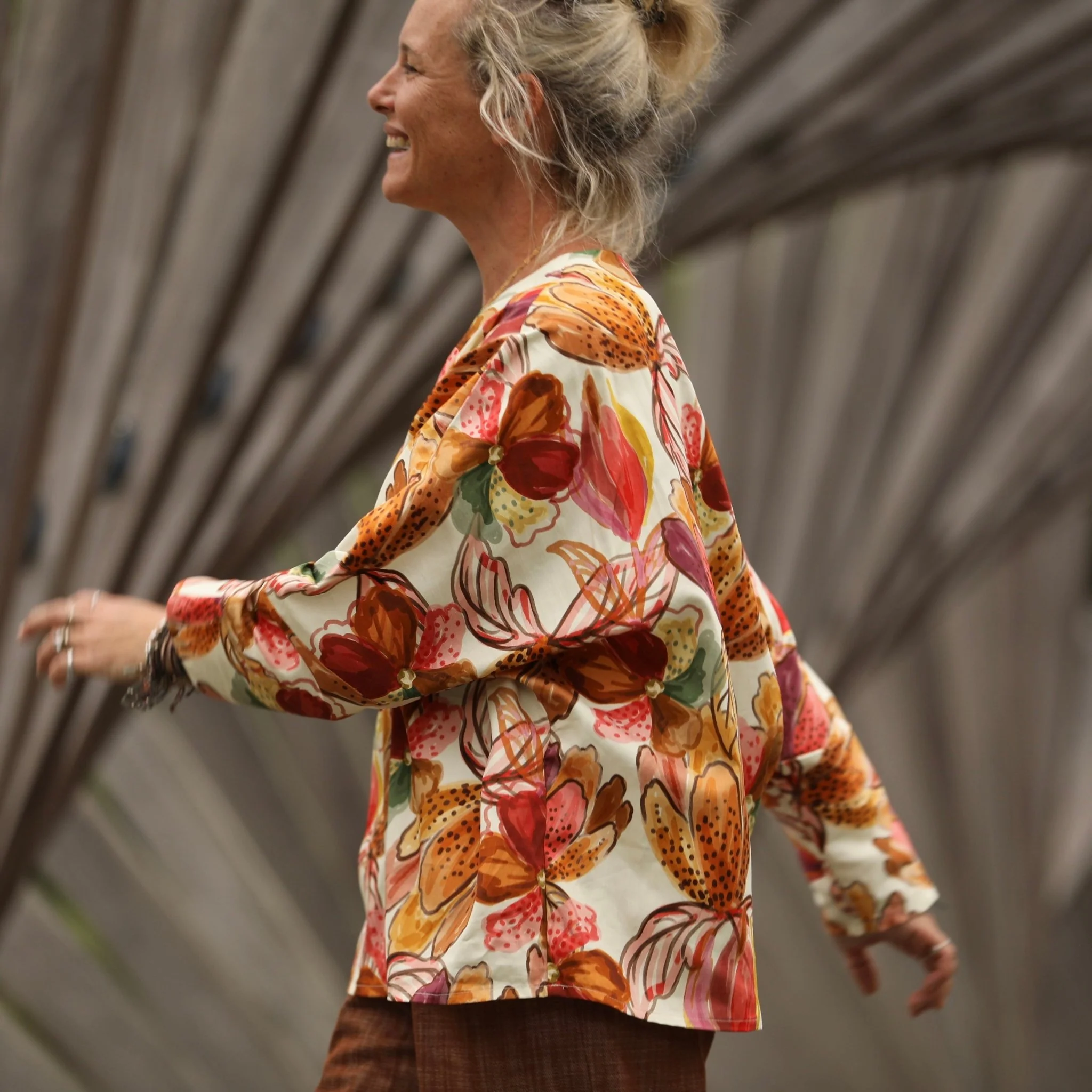 Blouse Naomie - satin de coton poésie d’automne - Image 9