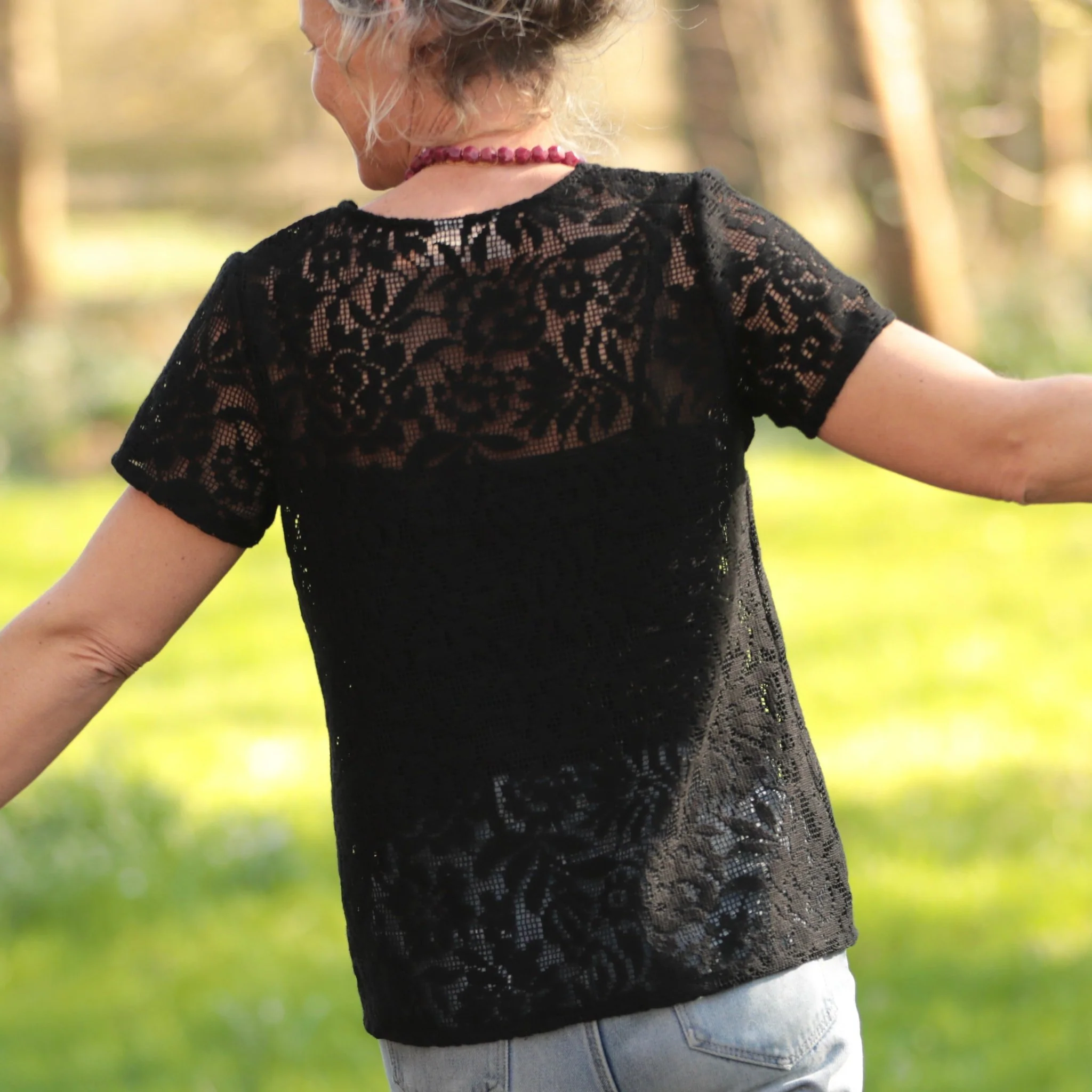 Blouse Nila - Structure graphique noire - Image 10