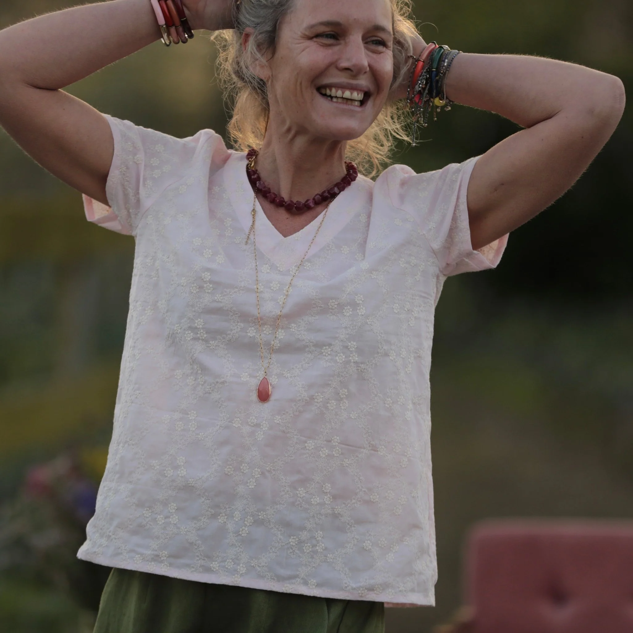 Blouse Nila - Voile de coton rose poudré brodé - Image 5