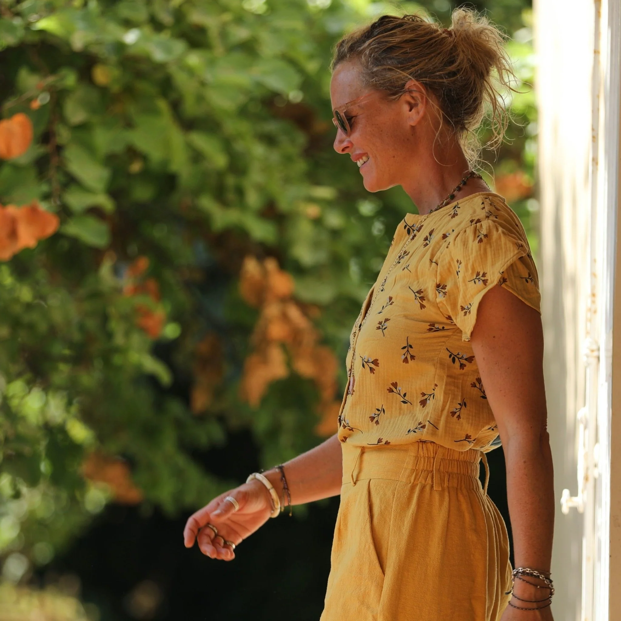 Blouse Sacha -double gaze de coton fleuri ocre - Image 13