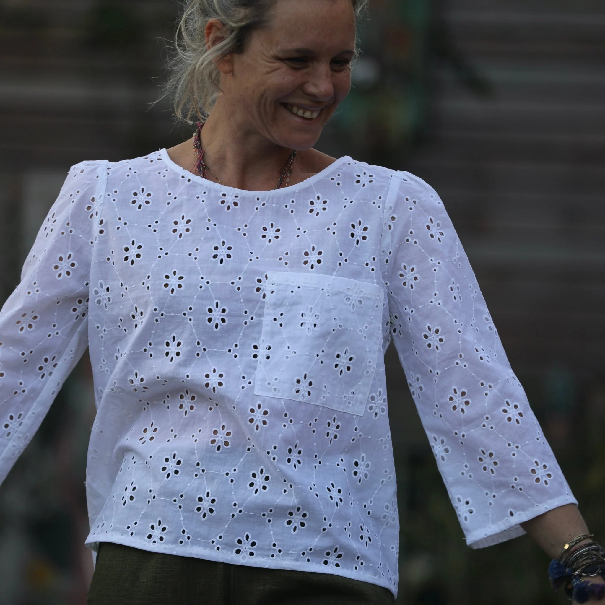 Blouse Toscane - voile brodé fleuri ajouré - Image 7
