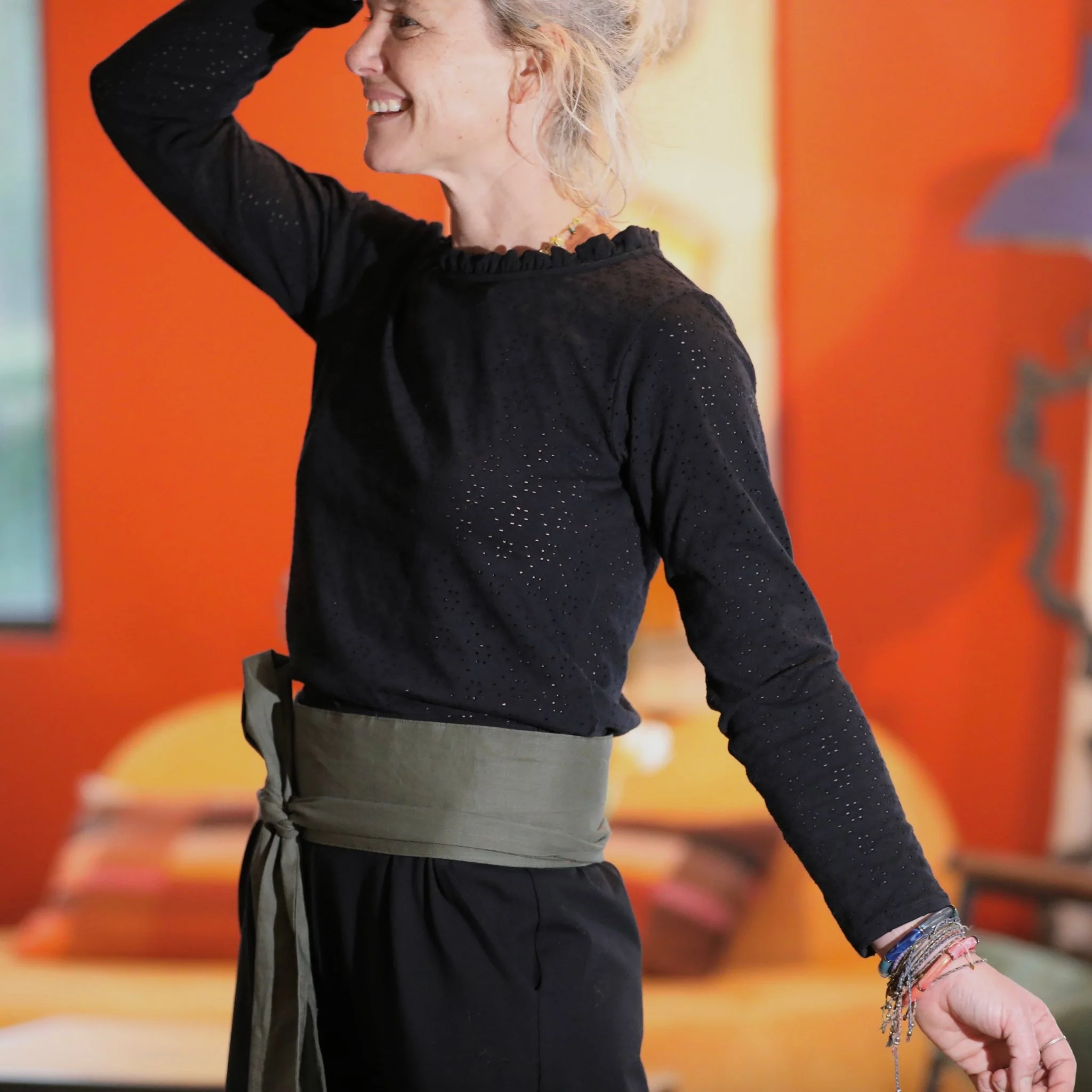 Blouse  Clarisse - Jersey brodé noir - Image 4