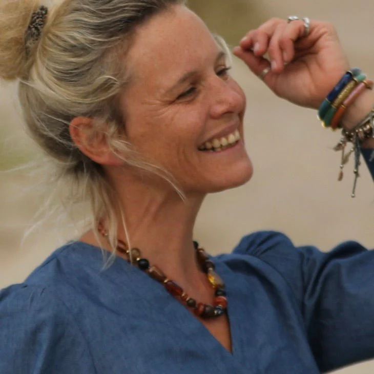 Collier Mistral – Marron, Noir & Doré - Image 3