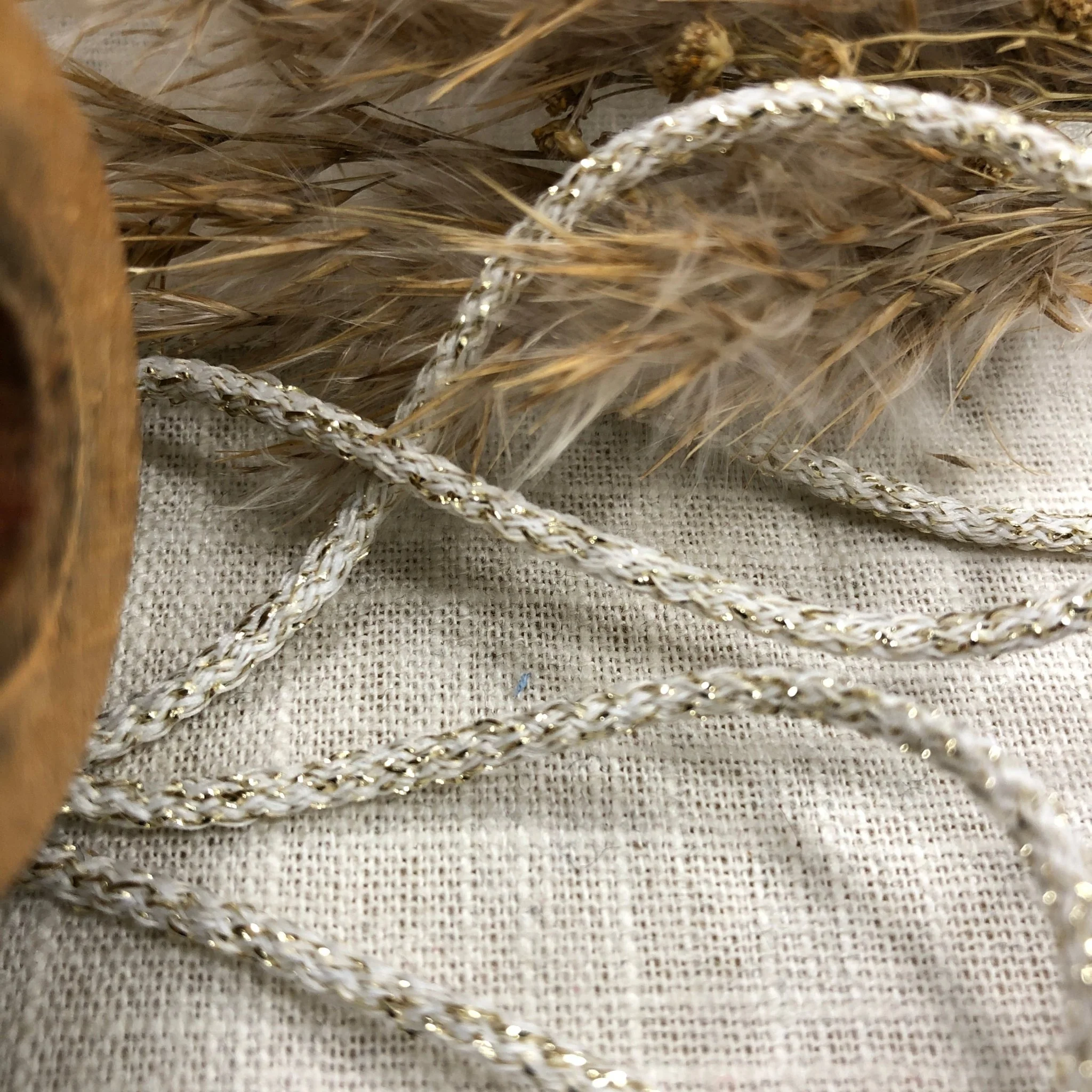 Cordon tressé blanc et lurex 2,5 mm - au mètre - - Image 2