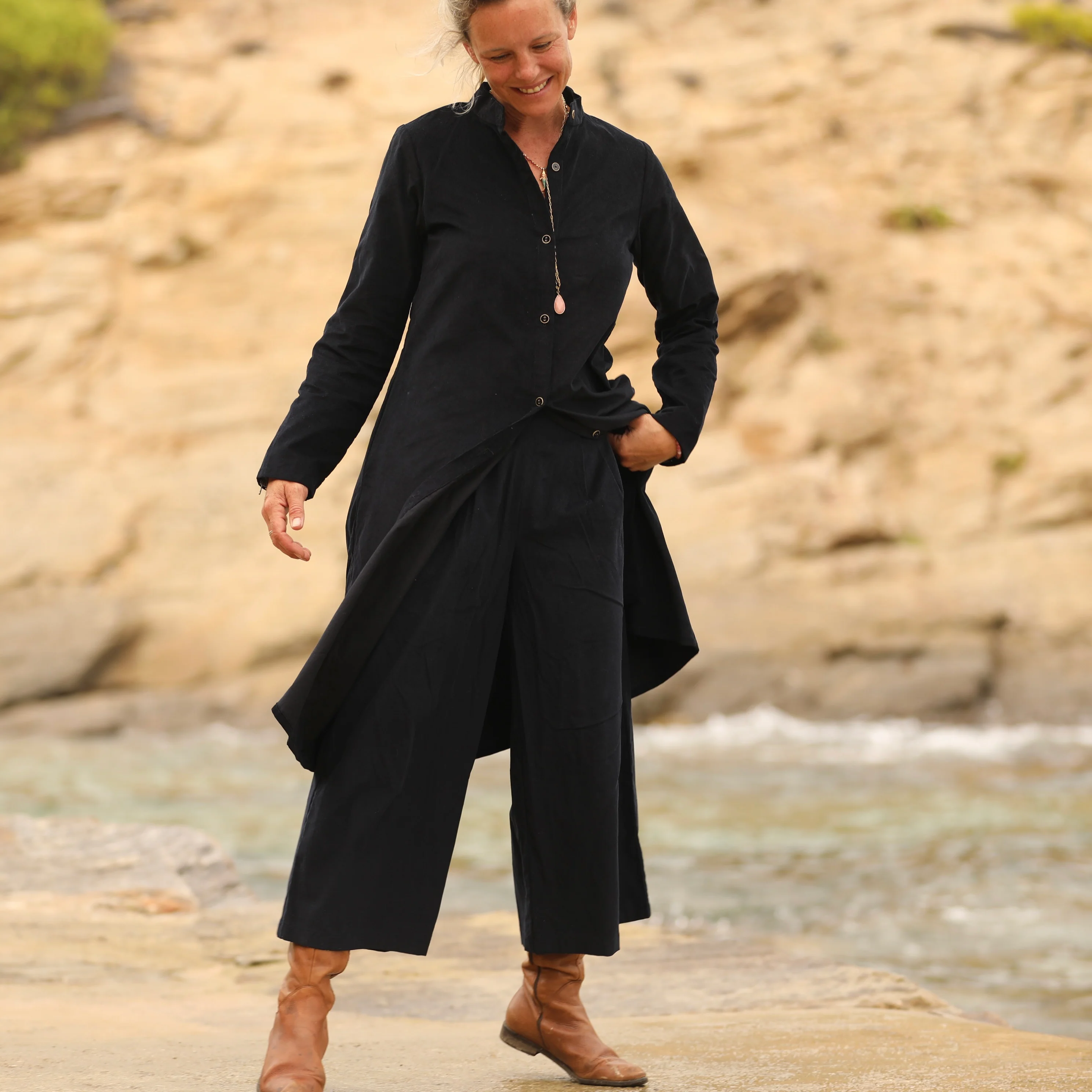 Jupe culotte Margot - velours milleraies marine - Image 5