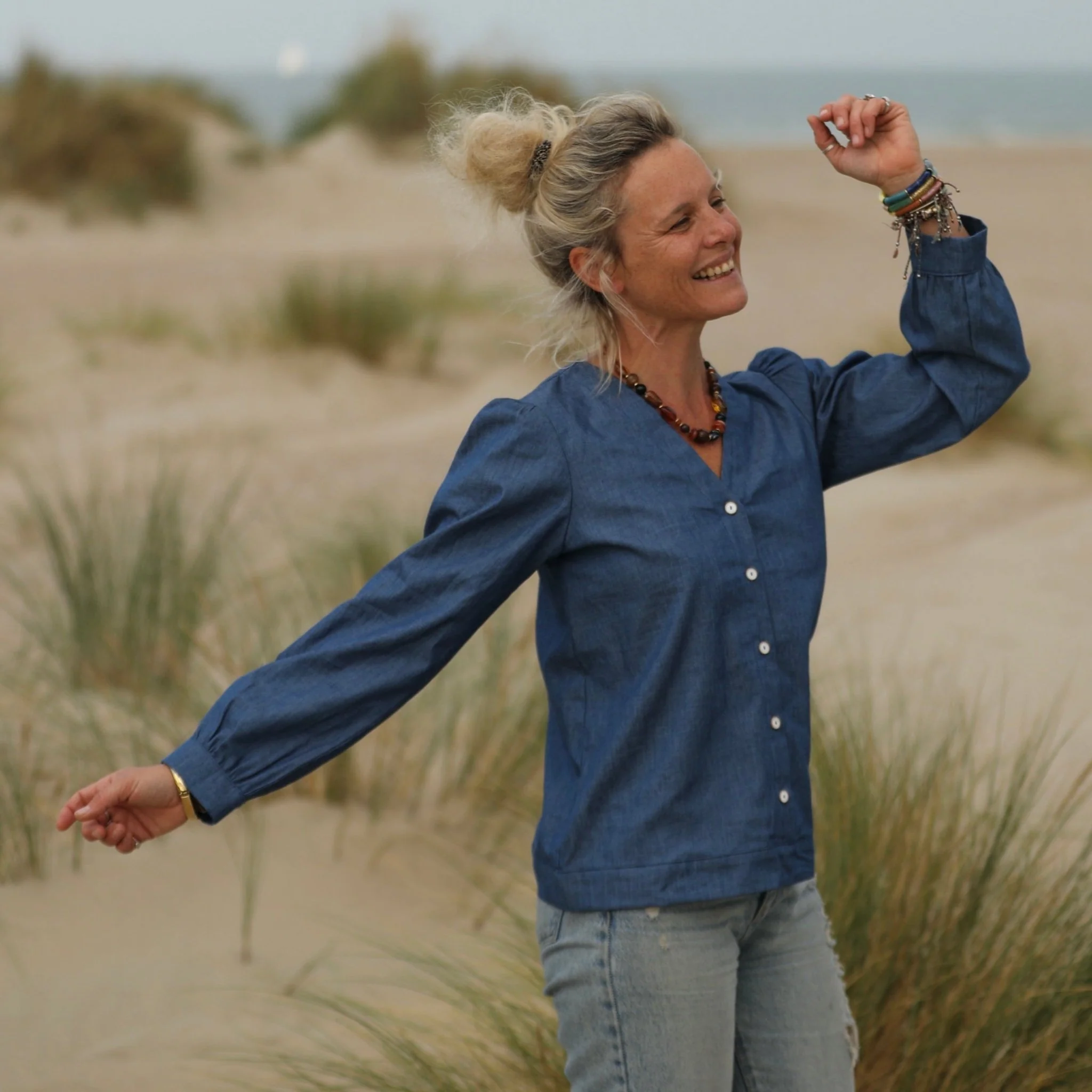 Blouse Léocadie - jean de coton bleu - Image 8