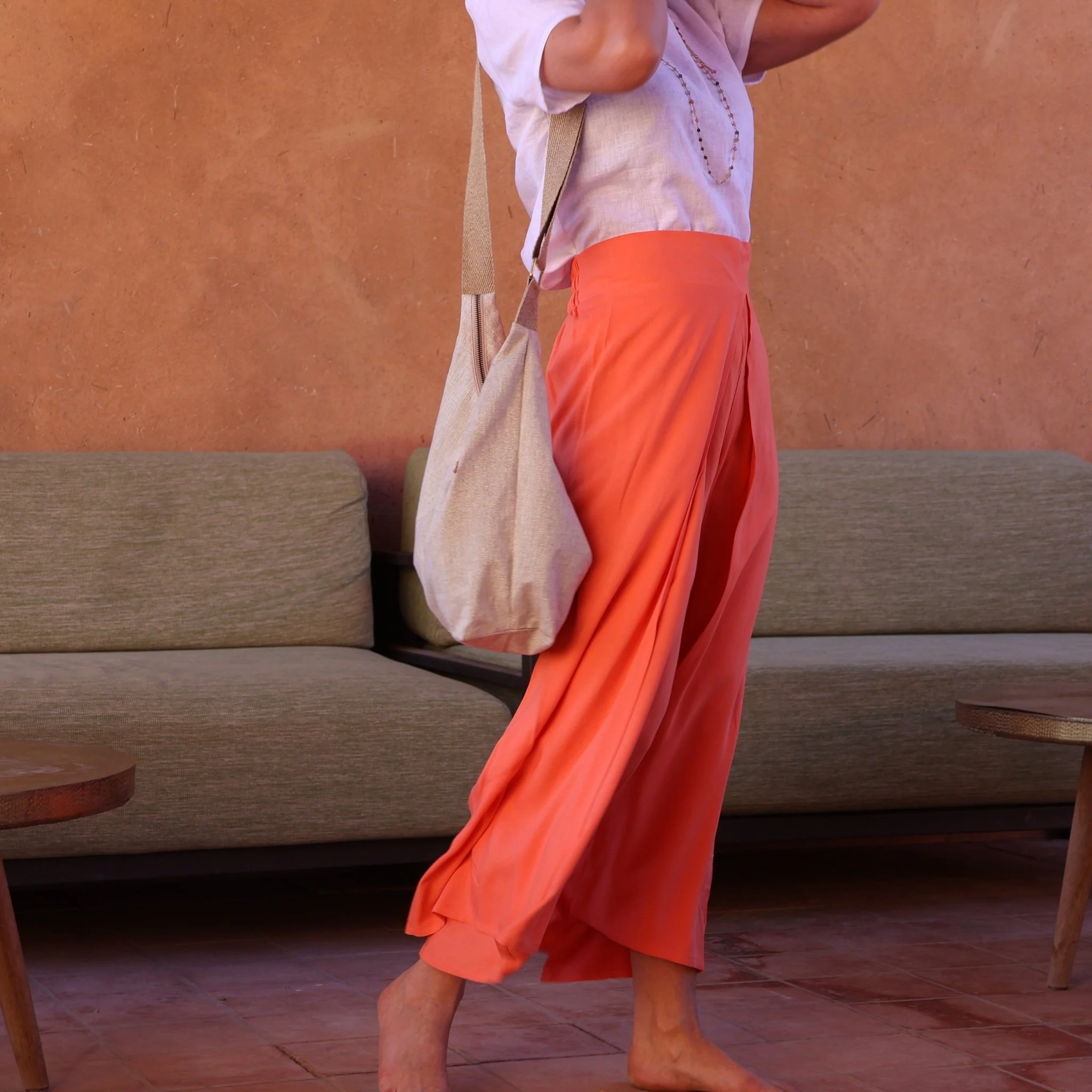 Pantalon drapé Mathilde - sergé de viscose corail - Image 4