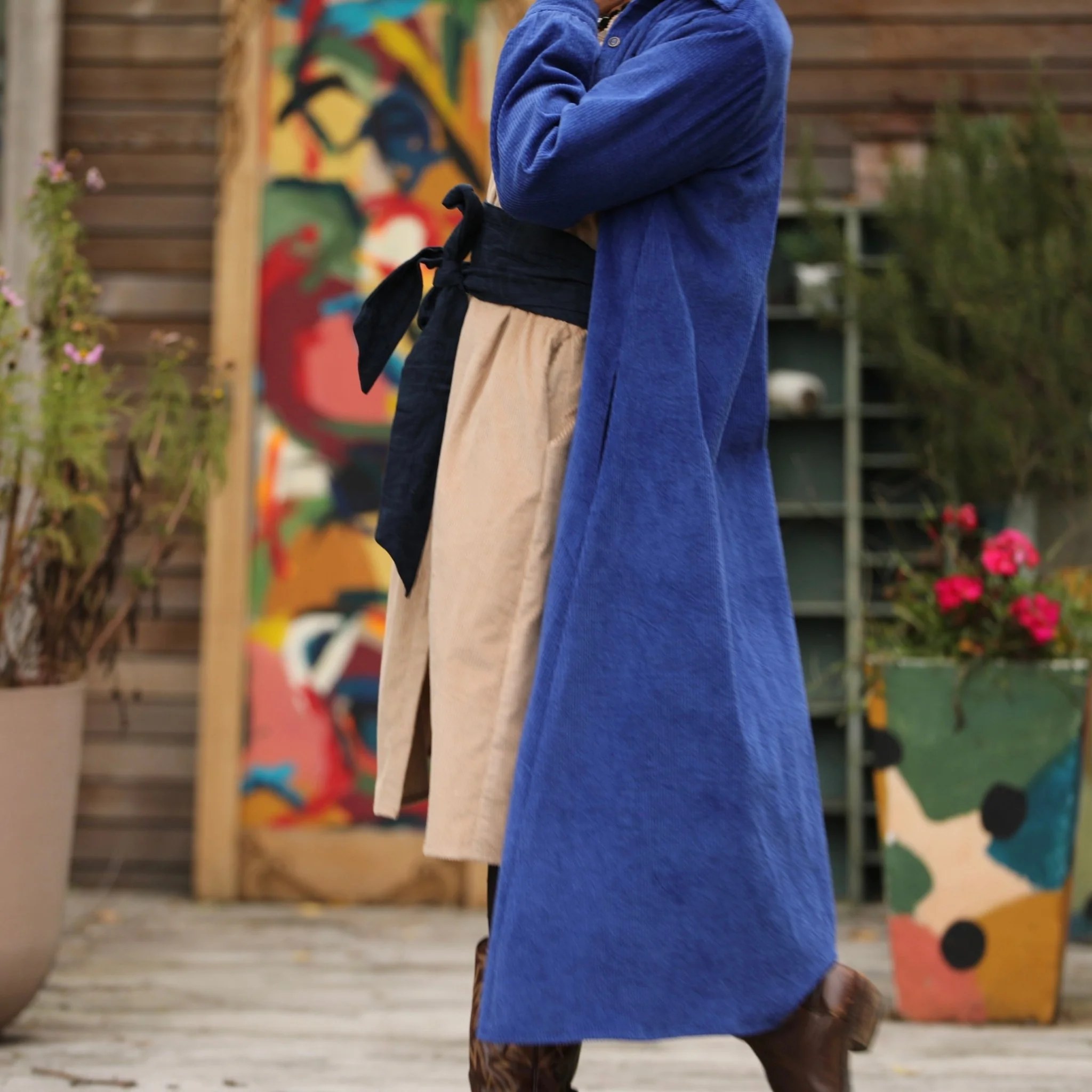 Robe Pensée - Velours côtelé bleu majorelle - Image 5