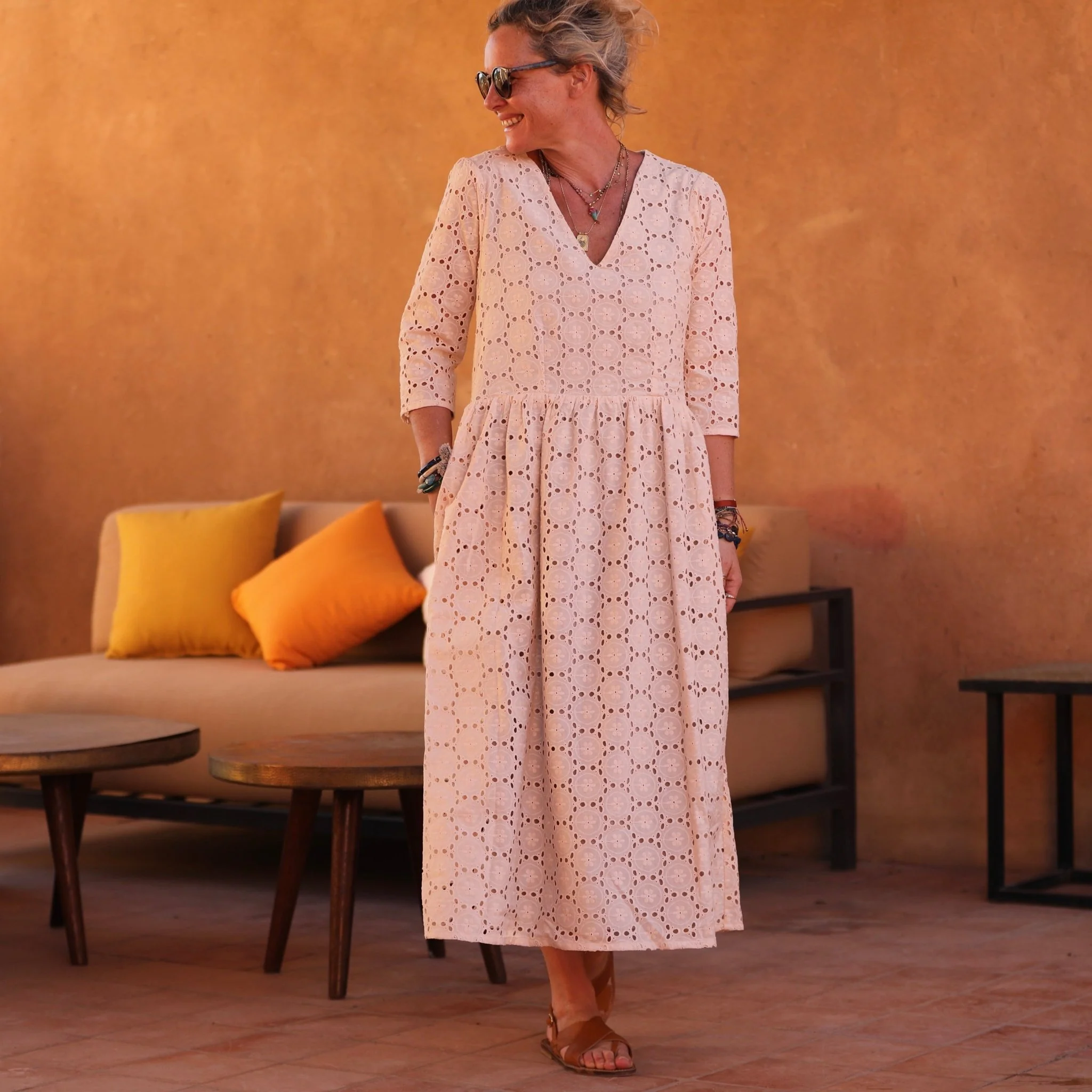 Robe Anastasia brodée ivoire - Image 6