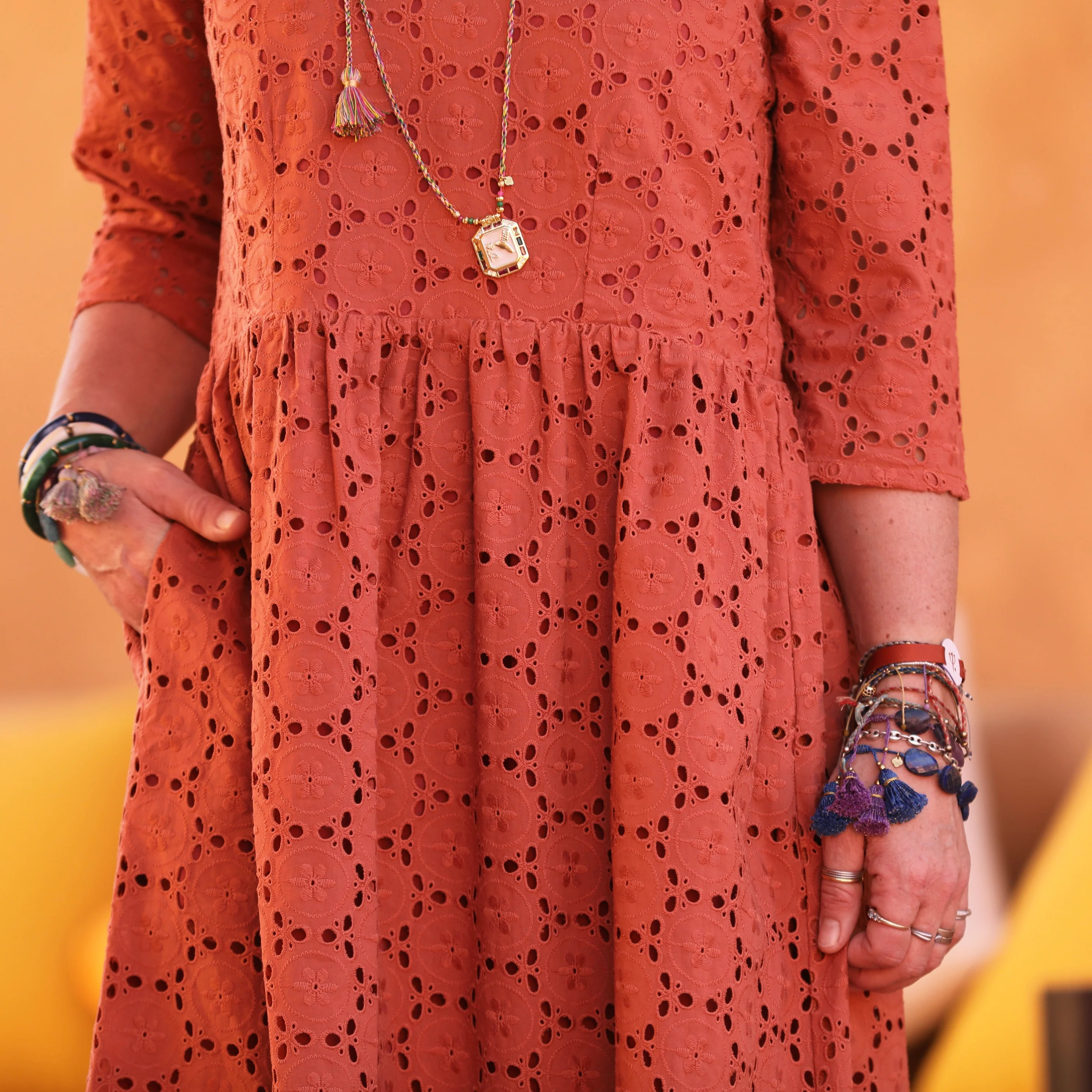 Robe Anastasia brodée terracotta - Image 7