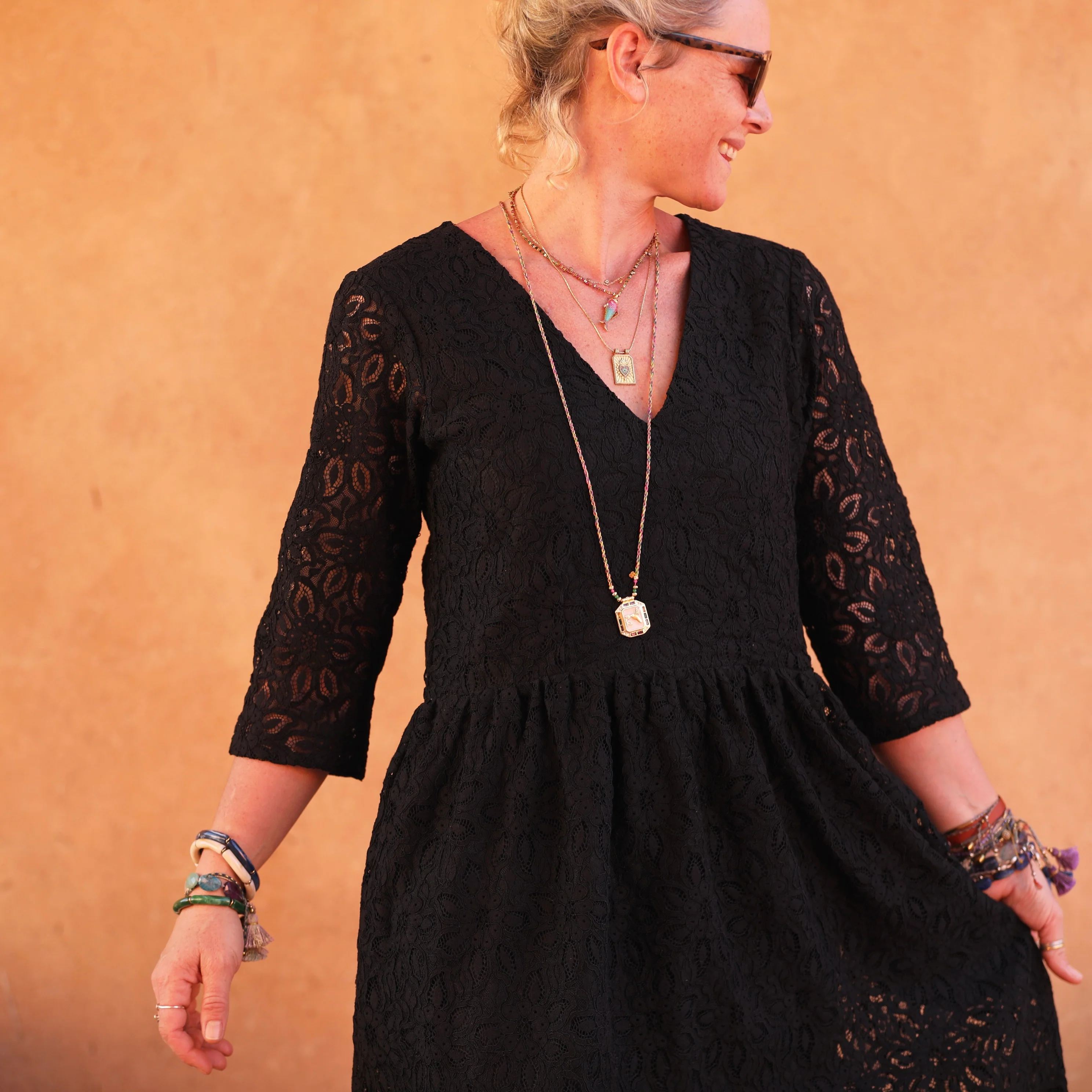 Robe Anastasia broderie noire - Image 6