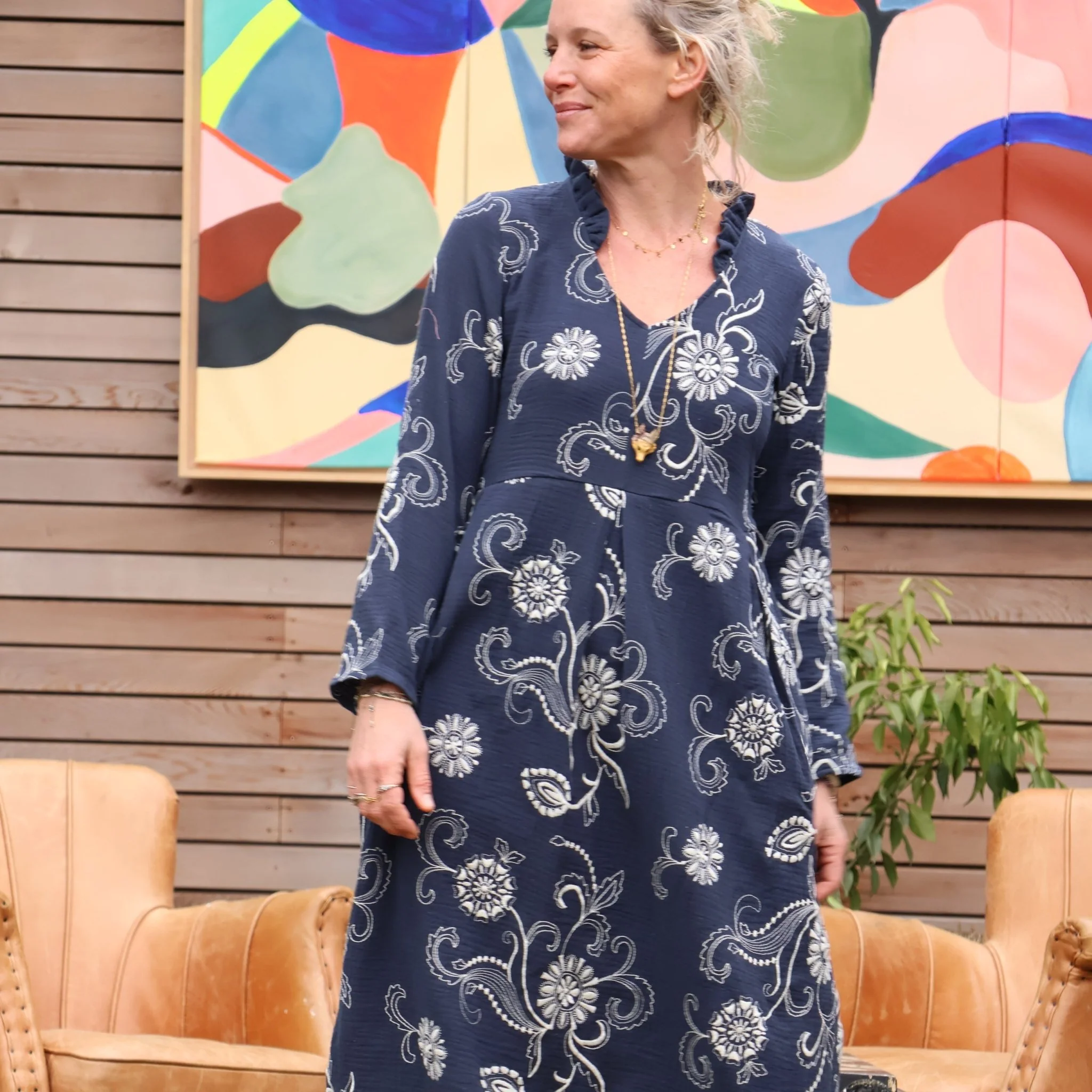 Robe Aria - double gaze de coton brodée bleu marine - Image 8