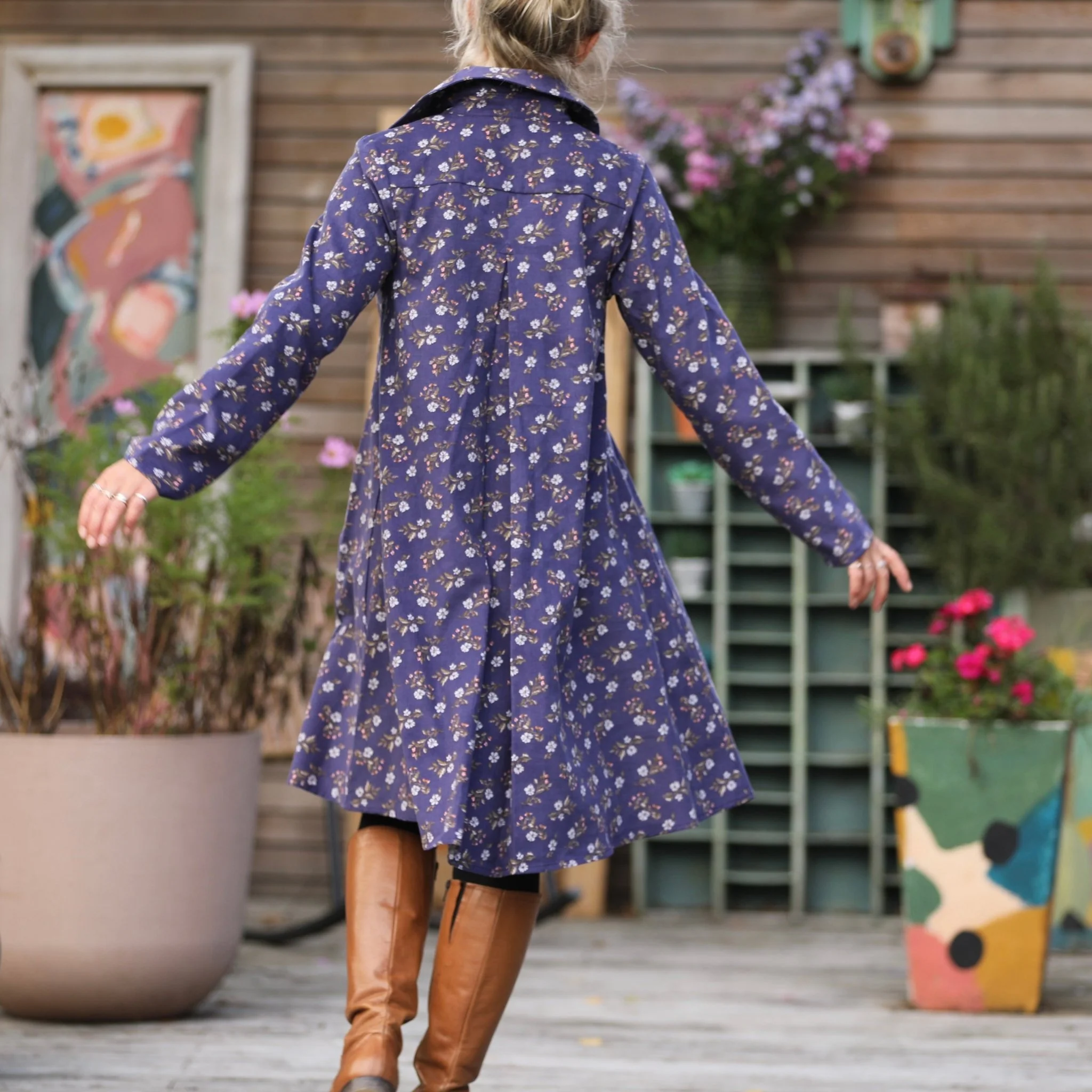 Robe Carole – Velours milleraies Éclats de myosotis - Image 3
