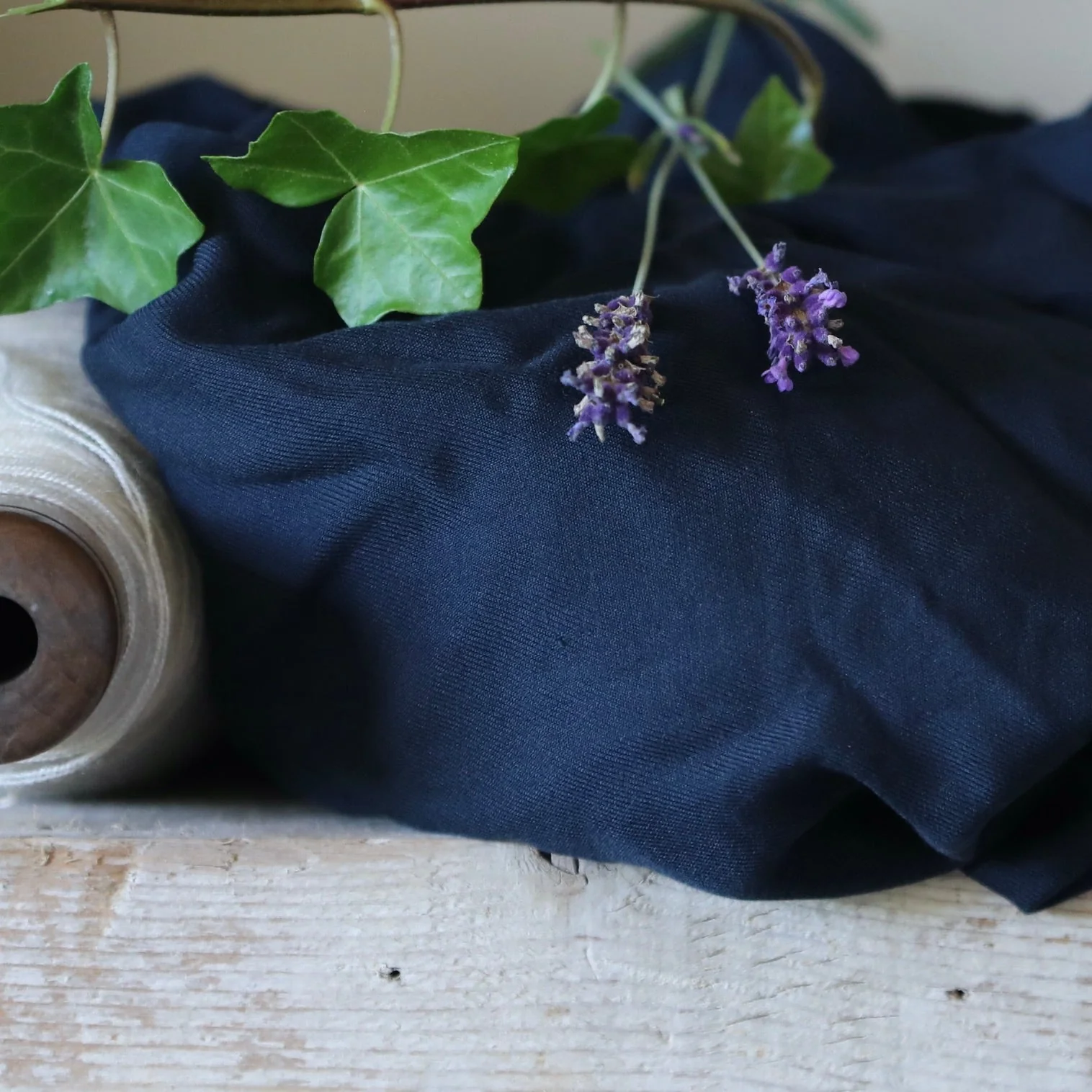 Robe Laëtitia - sergé de viscose bleu marine - Image 2