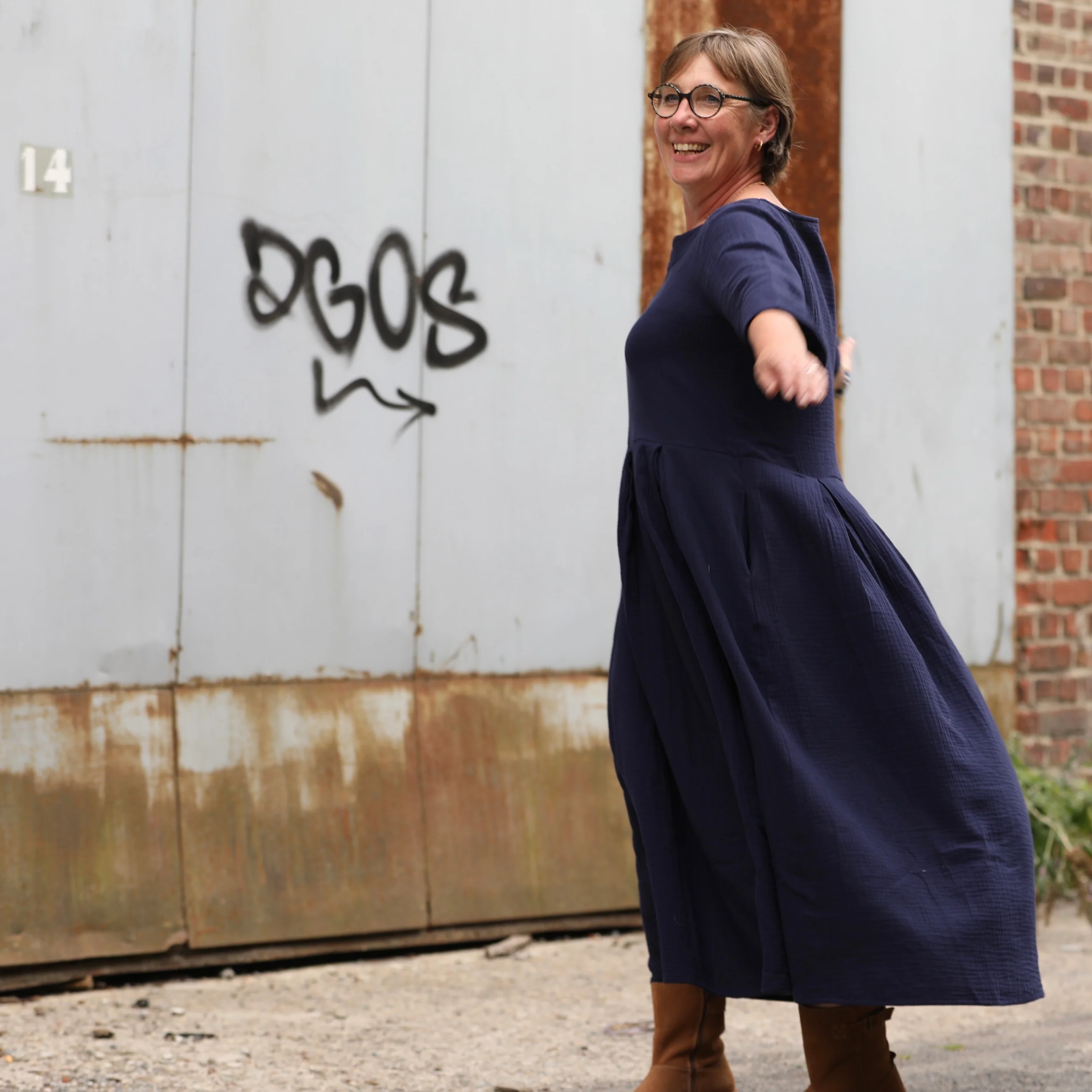 Robe Louisa double gaze de coton bleu nuit - Image 5